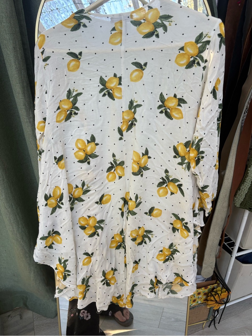 White Lemon Print Open-Front kimono - Picture 2 of 4